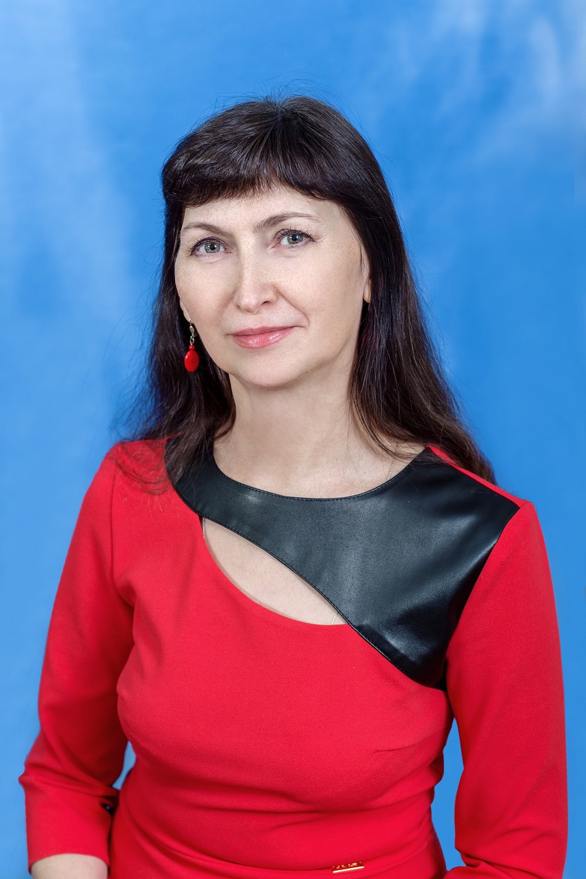 Комиссарова Ольга Викторовна.