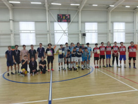 Команда нашего лицея заняла 2 место на городском турнире по мини-футболу.